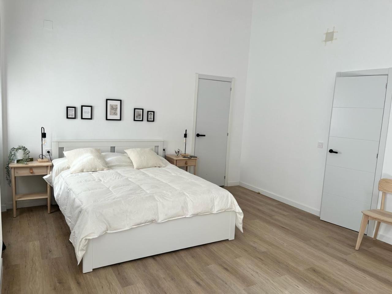 Suites Larios Rooms มาลากา ภายนอก รูปภาพ