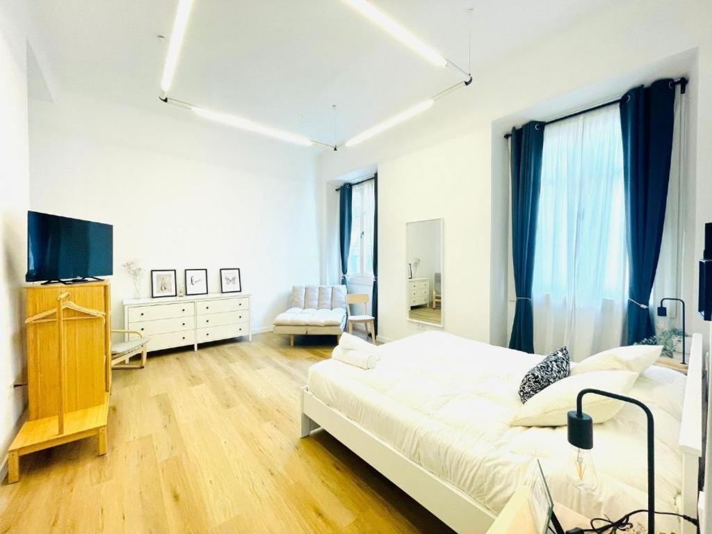 Suites Larios Rooms มาลากา ภายนอก รูปภาพ